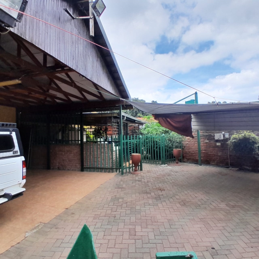 4 Bedroom Property for Sale in Bodorp North West